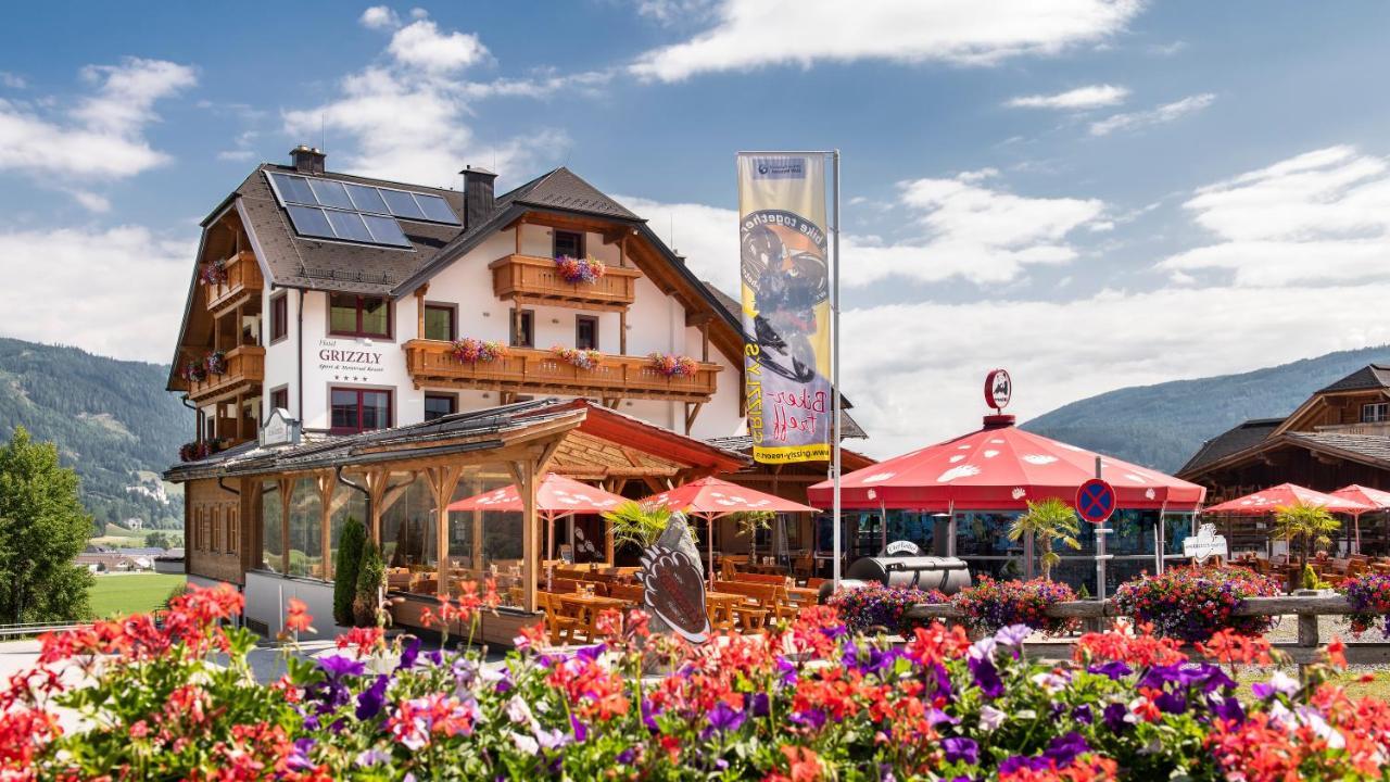 Grizzly Sport & Motorrad Resort Sankt Margarethen im Lungau Eksteriør bilde