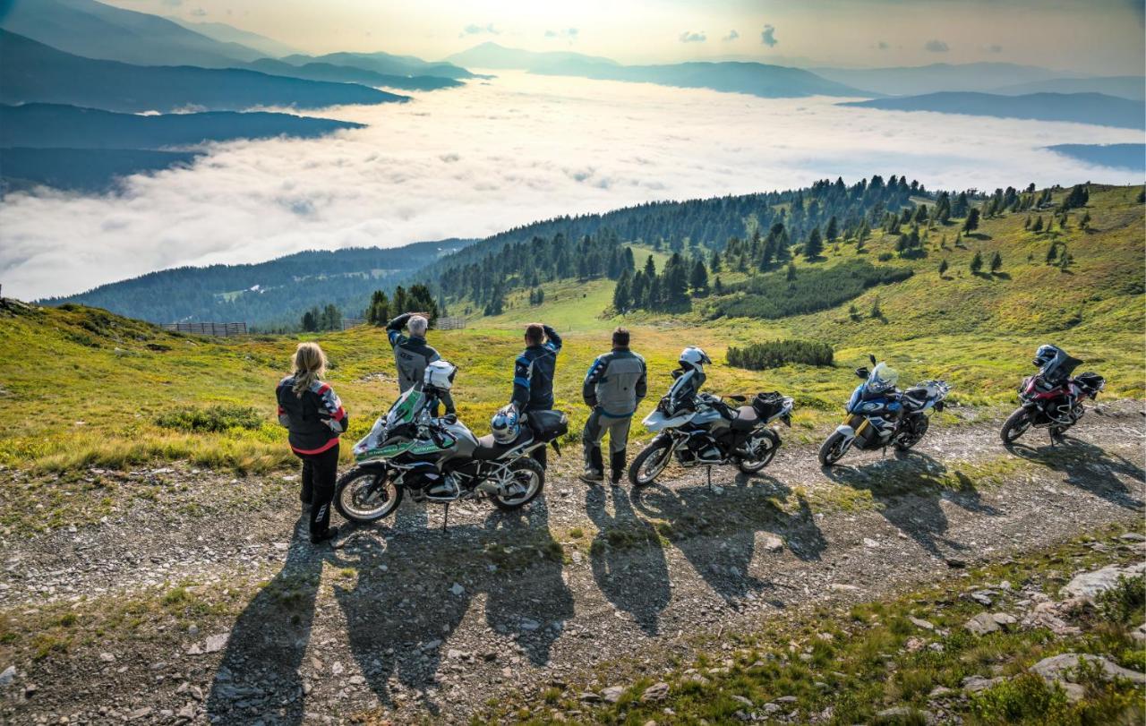 Grizzly Sport & Motorrad Resort Sankt Margarethen im Lungau Eksteriør bilde